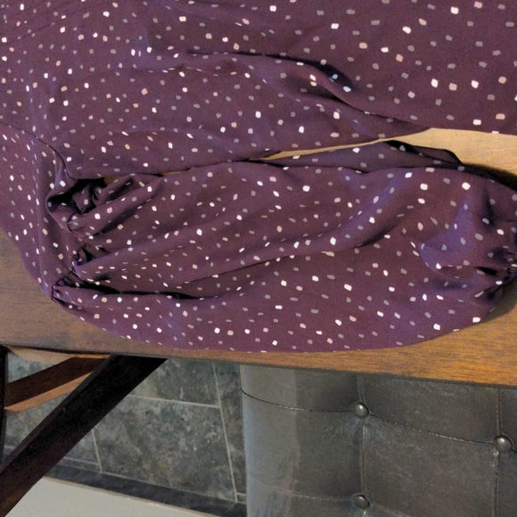 Banana Republic Long Sleeve Blouse (L) - Picture 4 of 5